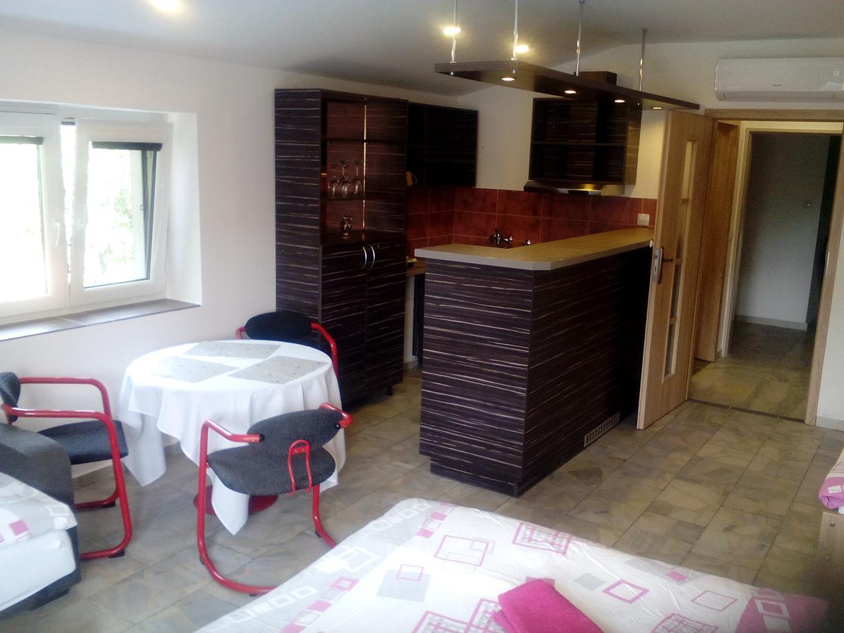 Oaza Apartment Vacenovice Ngoại thất bức ảnh